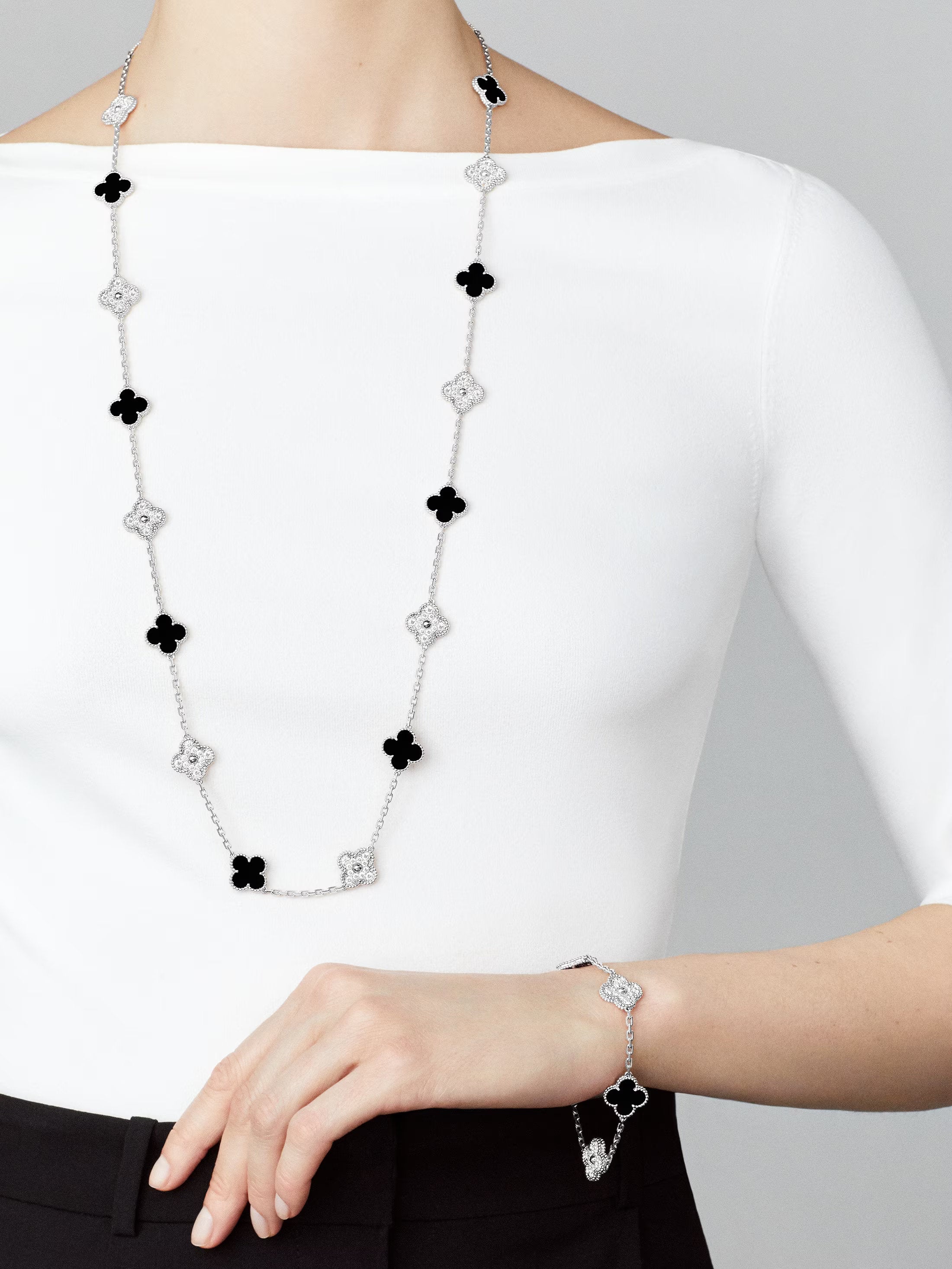 Carave Paris Black Onyx & Diamond Floral Motif Bracelet