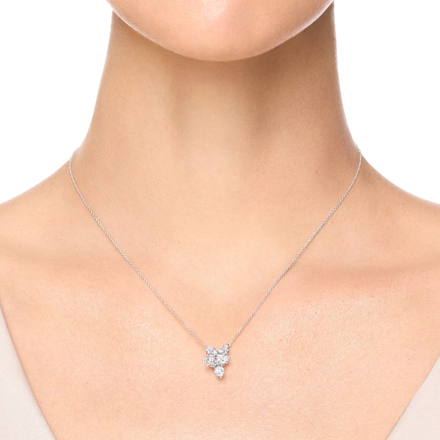 Carave Paris Cluster Diamond Pendant Necklace