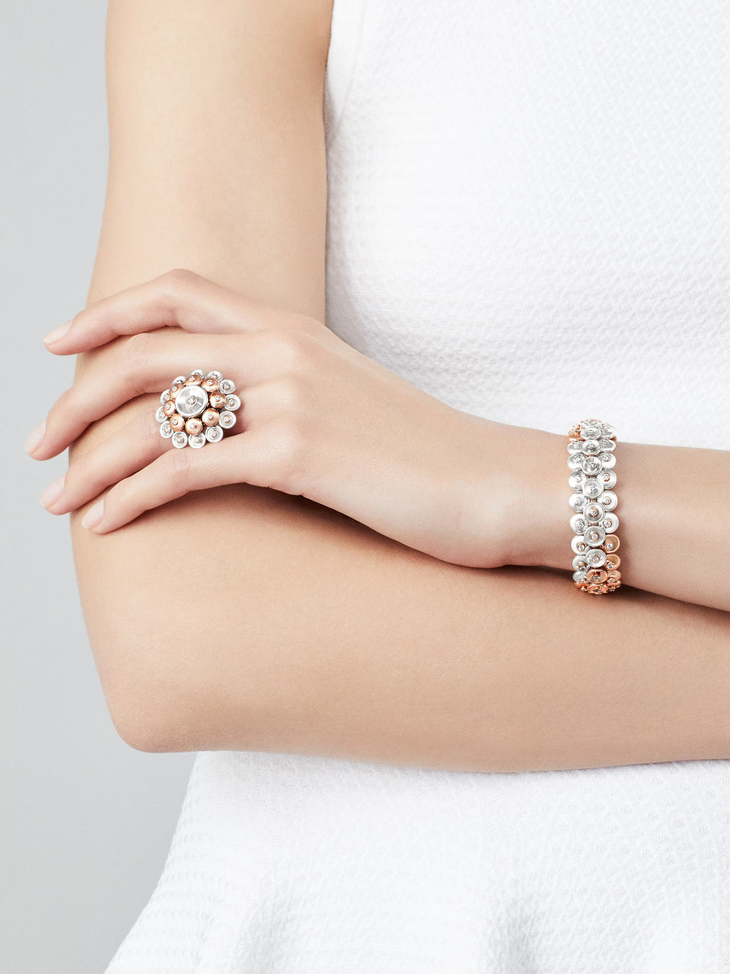 Carave Paris Diamond Disc Motif High Jewelry Bracelet