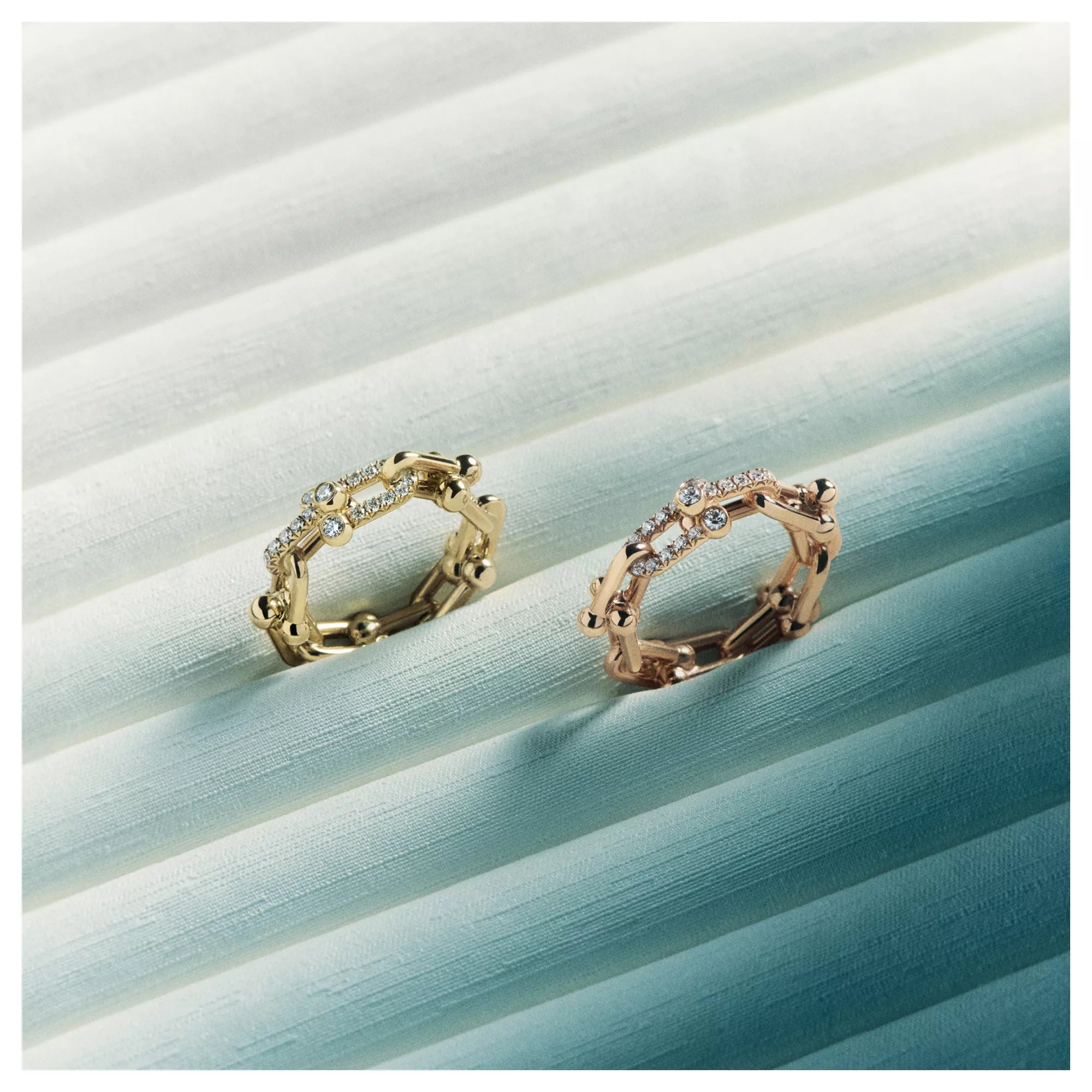 Carave Paris Diamond Link Chain Ring
