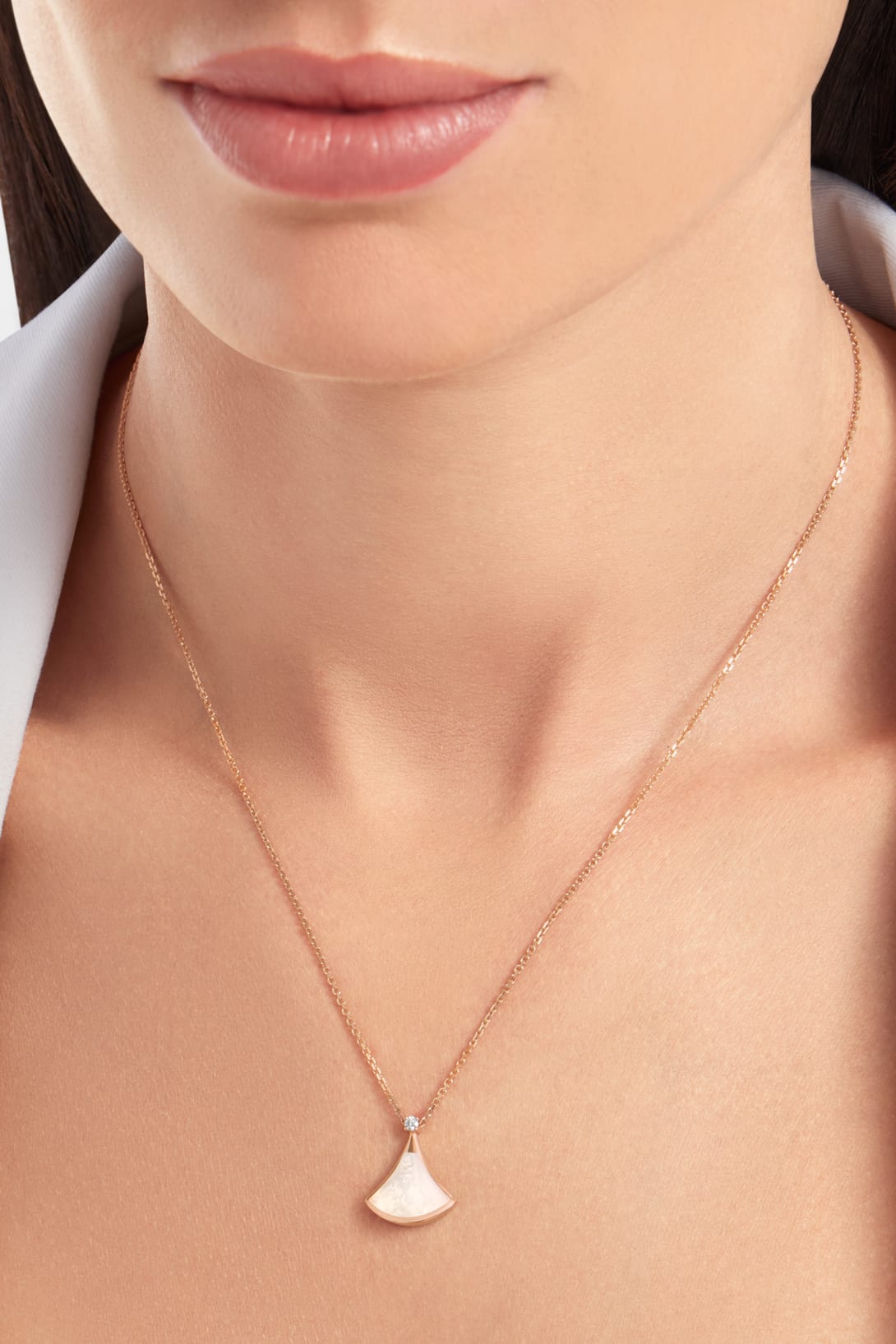 Carave Paris Diva Fan Onyx Diamond Pendant Necklace in Rose Gold