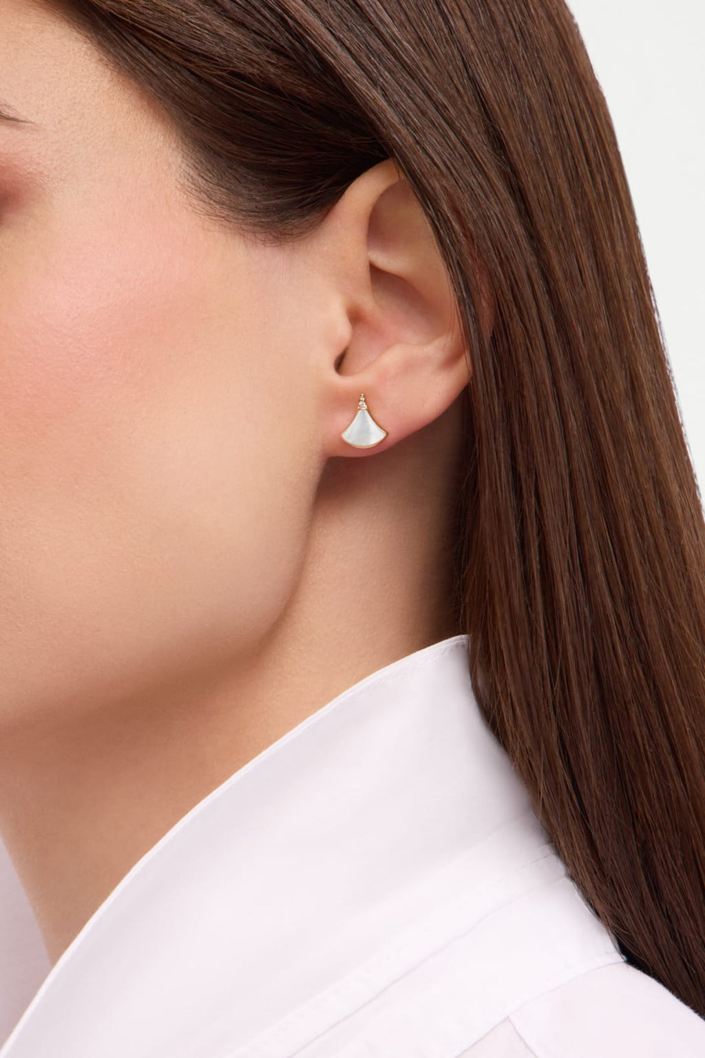 Carave Paris Diva Turquoise Fan Stud Earring in Yellow Gold
