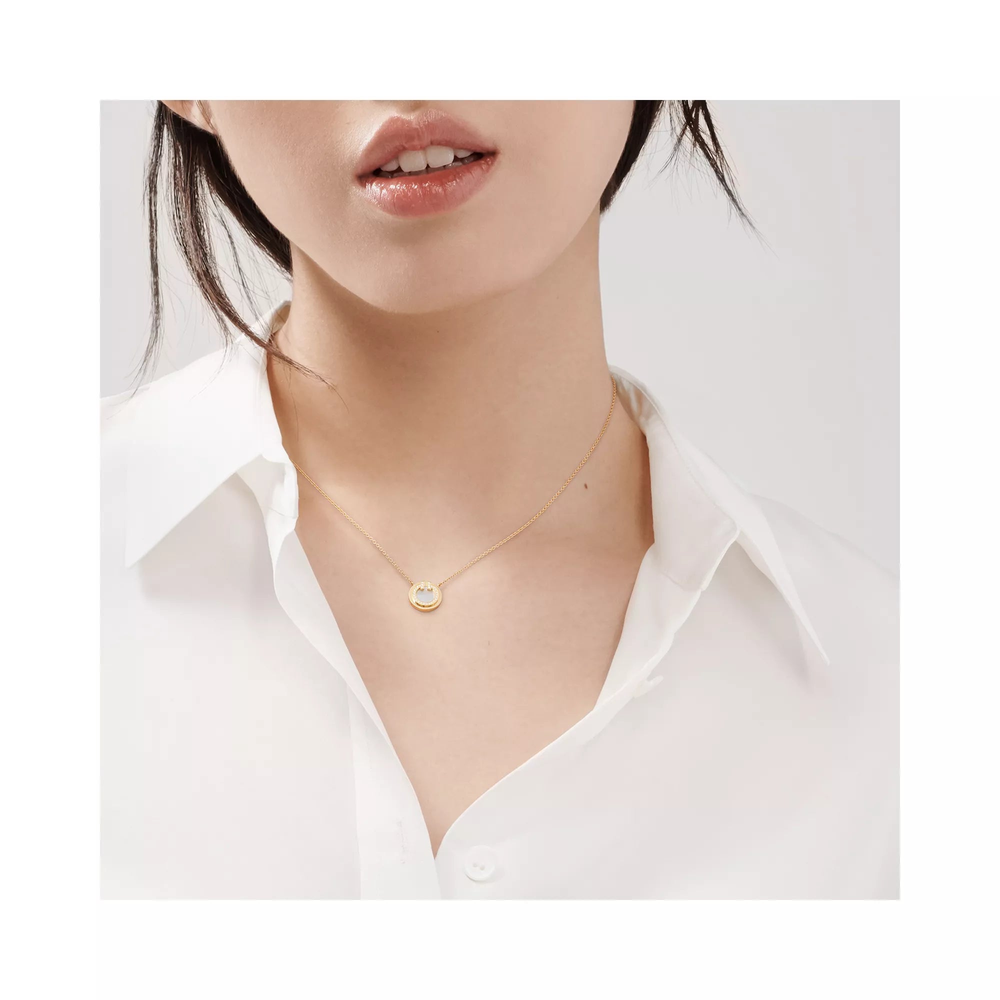 Carave Paris Double Circle Pavé Pendant Necklace in Gold