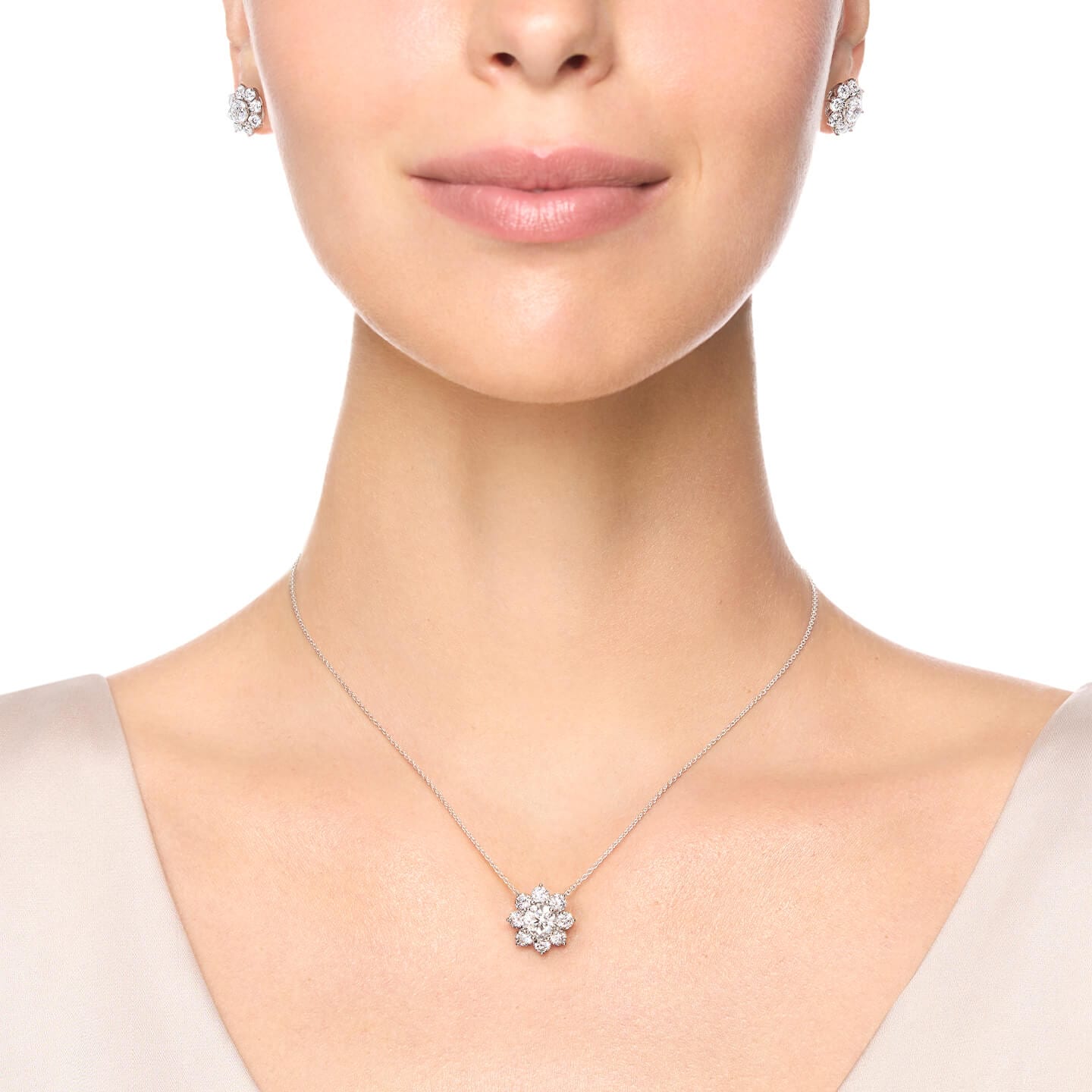 Carave Paris Floral Cluster Diamond Pendant Necklace
