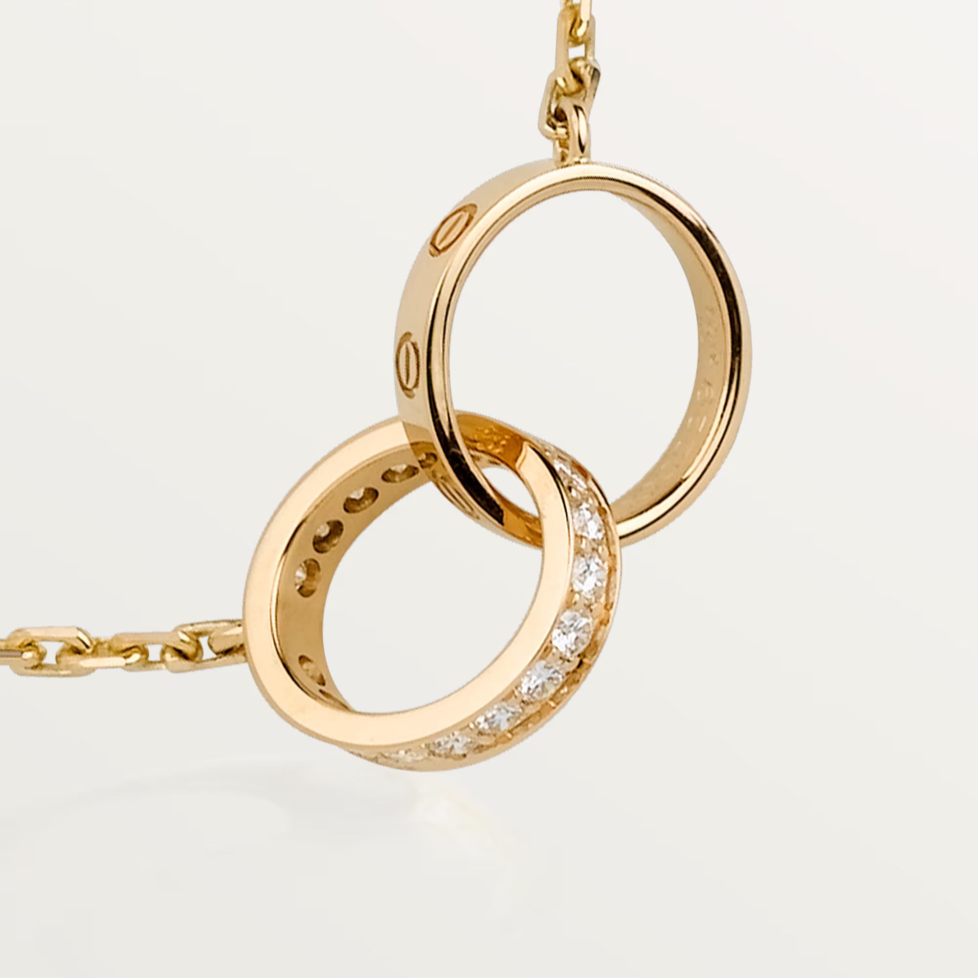 Carave Paris Interlocking Circle Pendant Necklace