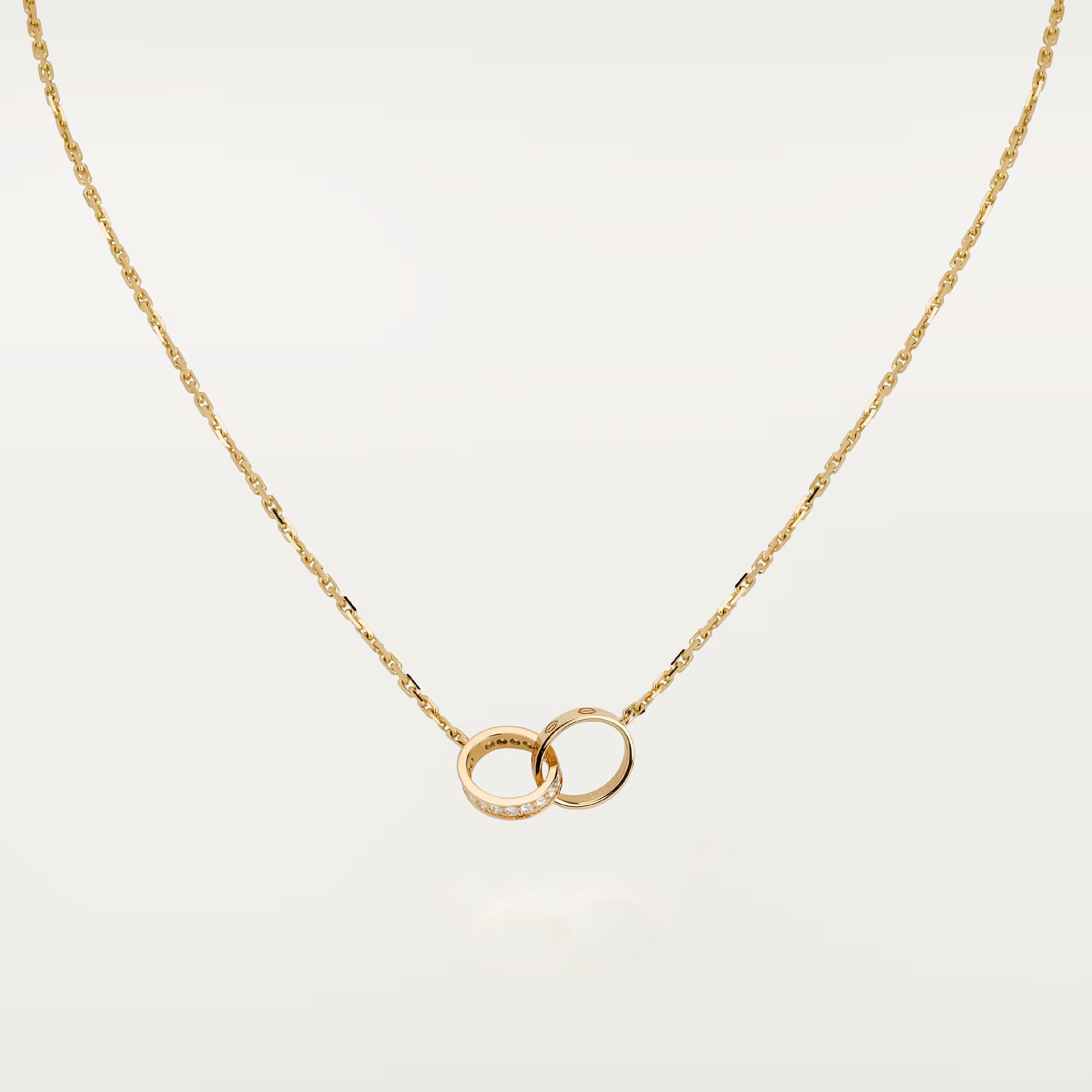 Carave Paris Interlocking Circle Pendant Necklace