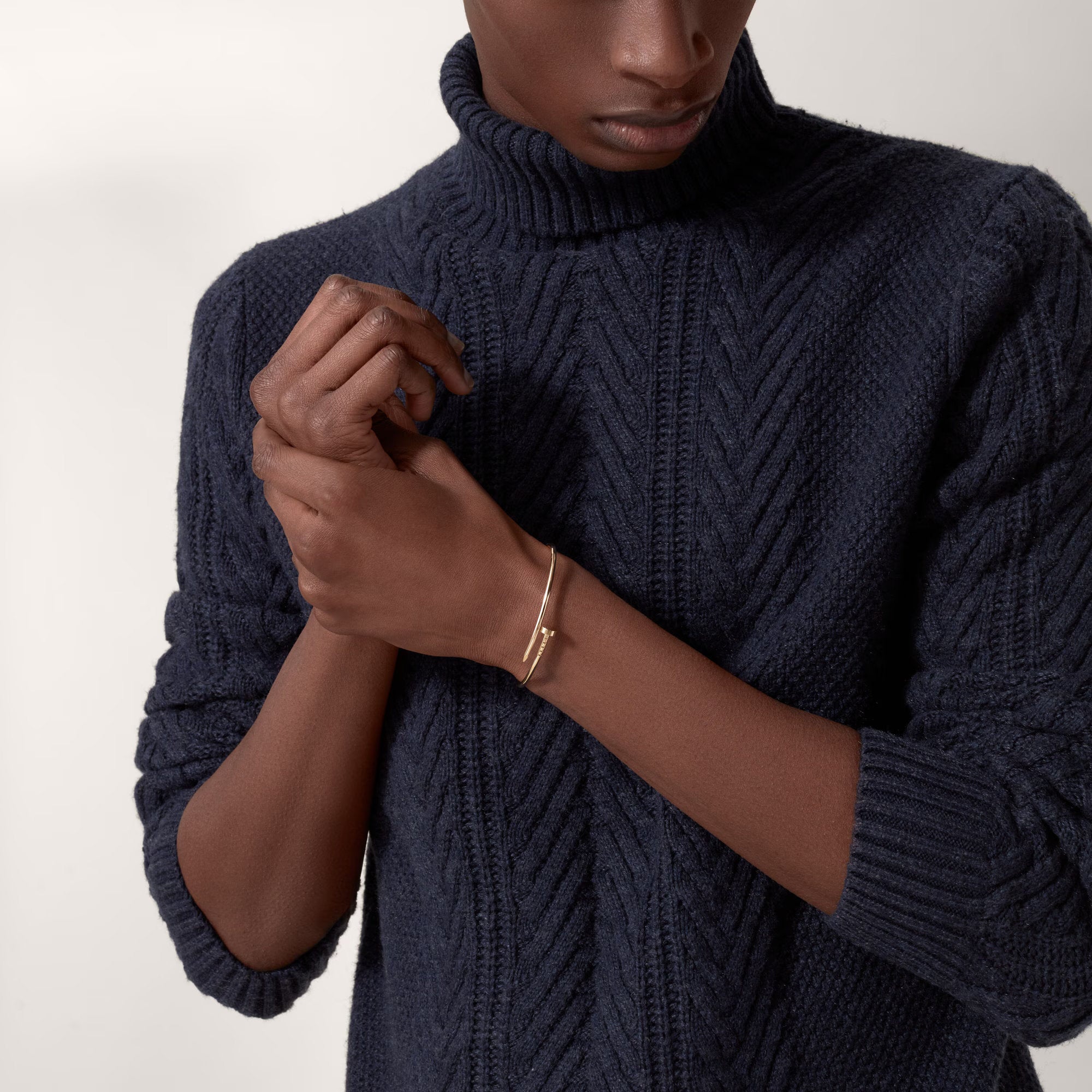 Carave Paris Minimalist Nail Open Bangle Bracelet