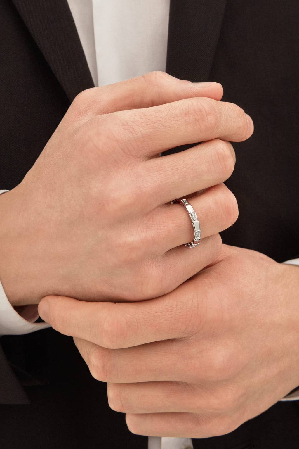Carave Paris Modern Diamond Geometric Band Ring