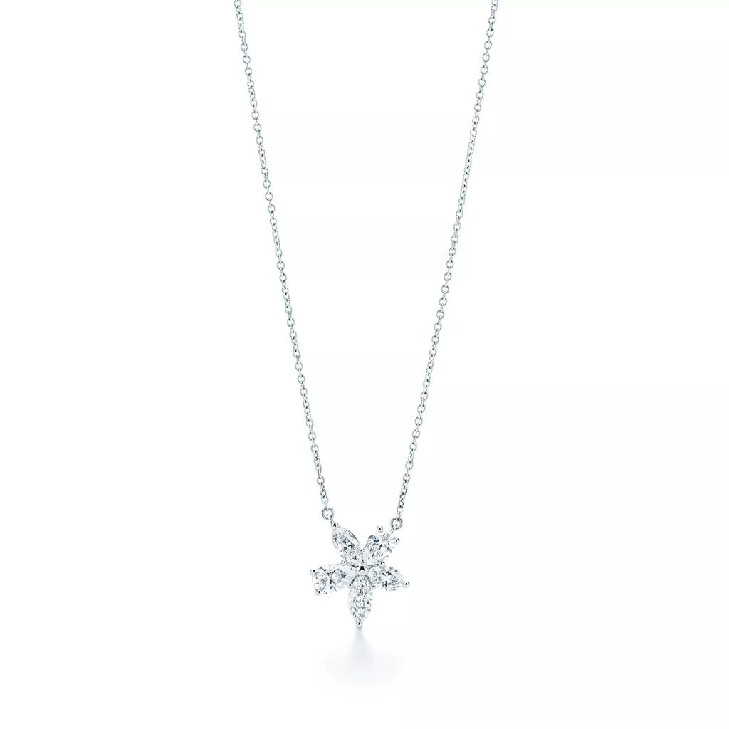 Carave Paris Openwork Floral Star Pendant Necklace