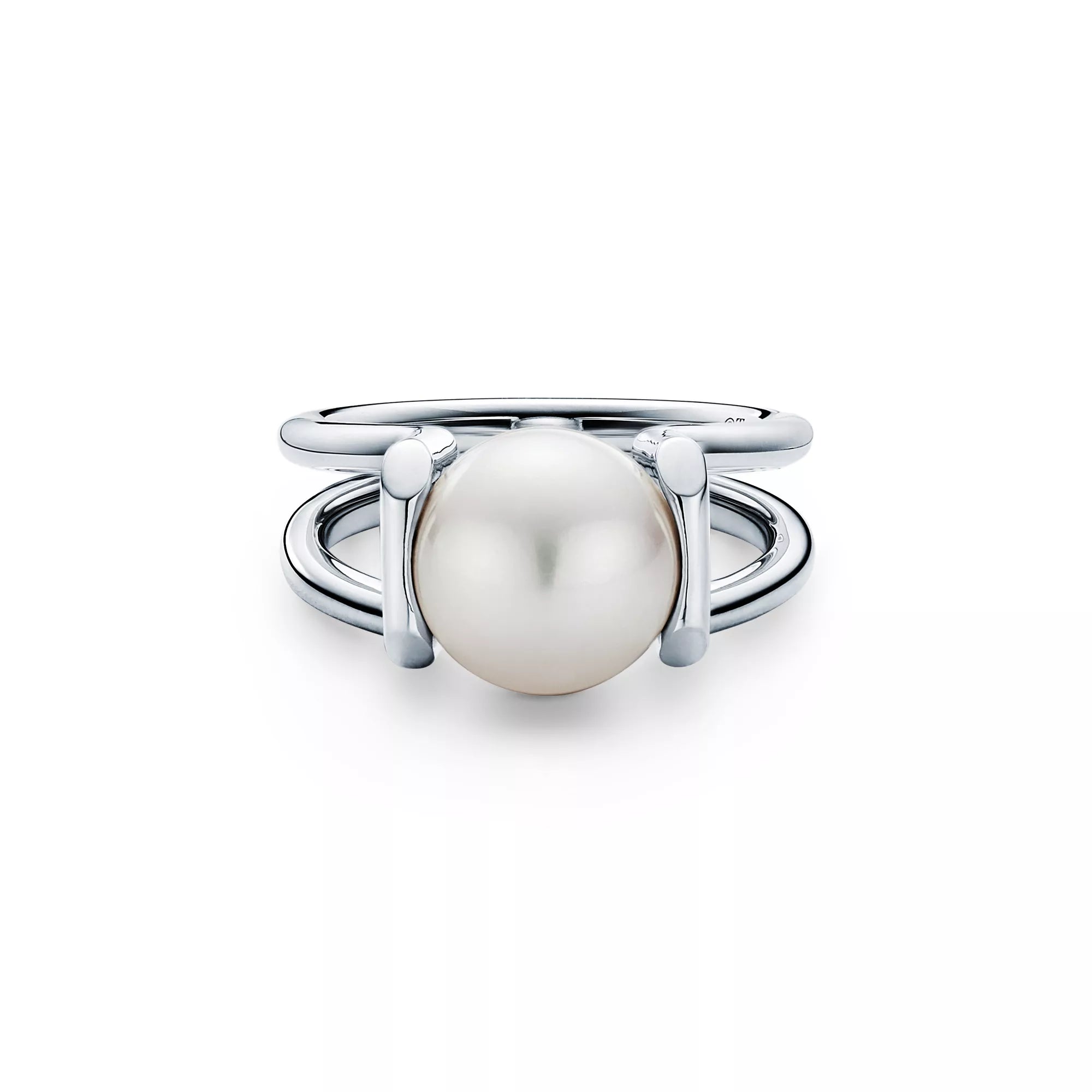 Carave Paris Modern Pearl Sculptural Ring