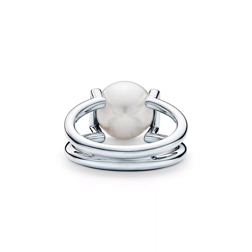Carave Paris Modern Pearl Sculptural Ring