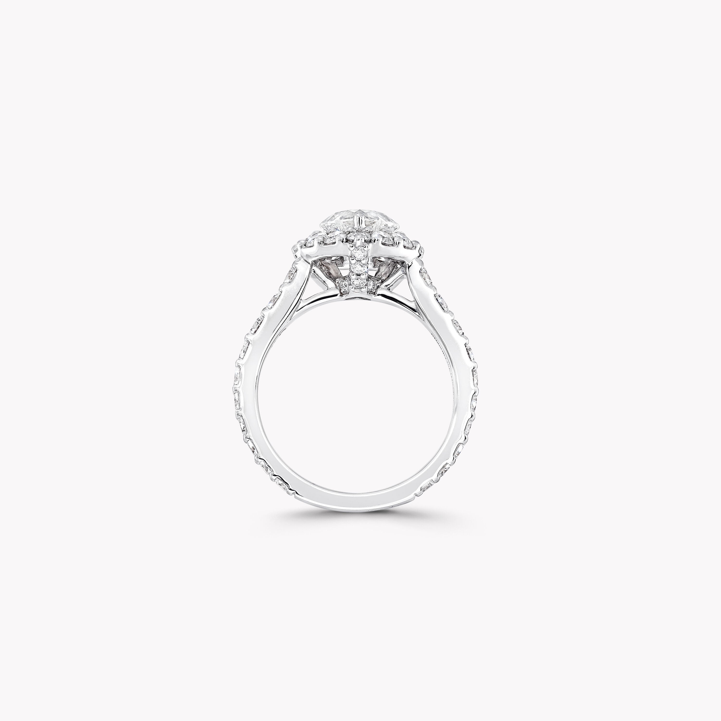 Carave Paris Round Halo Diamond Engagement Ring