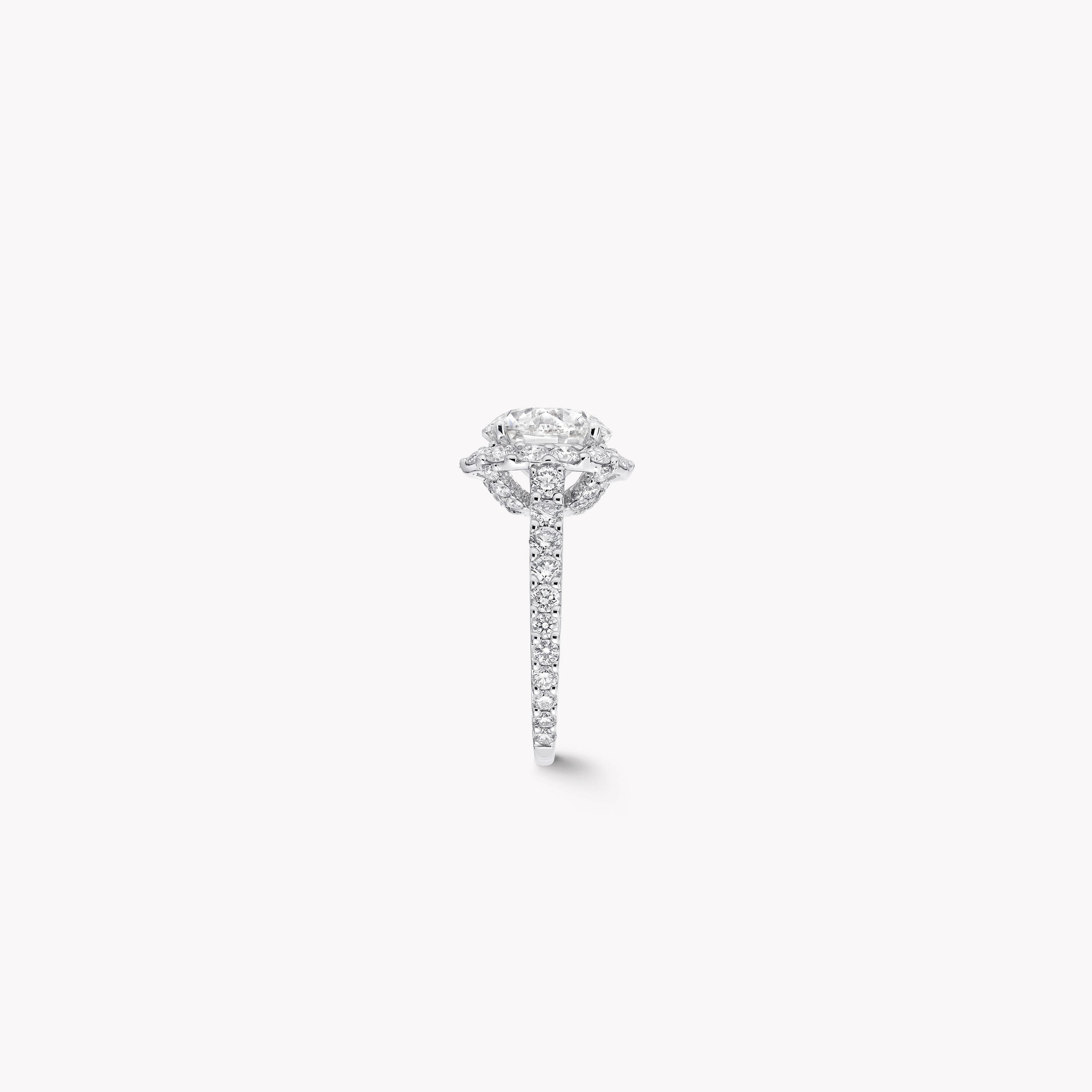 Carave Paris Round Brilliant Halo Engagement Ring