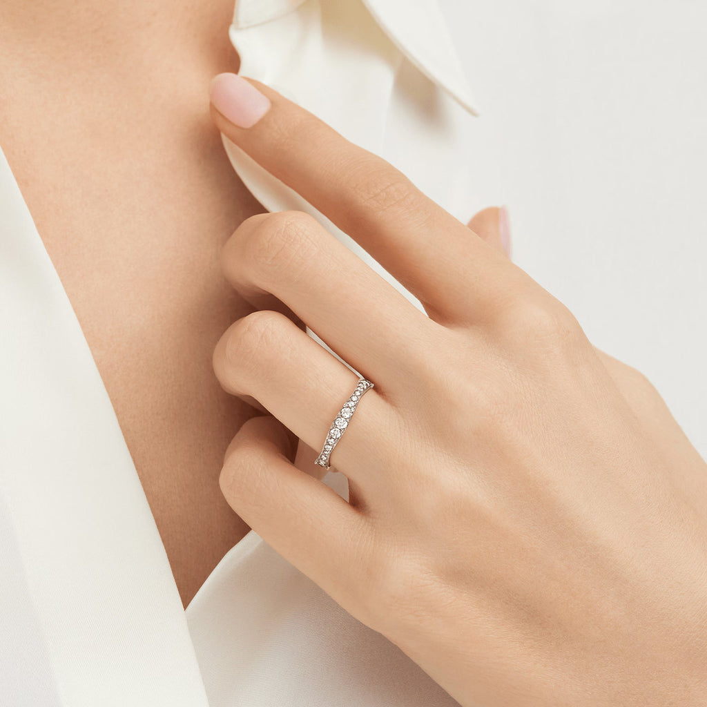 Carave Paris Wave Pavé Wedding Band