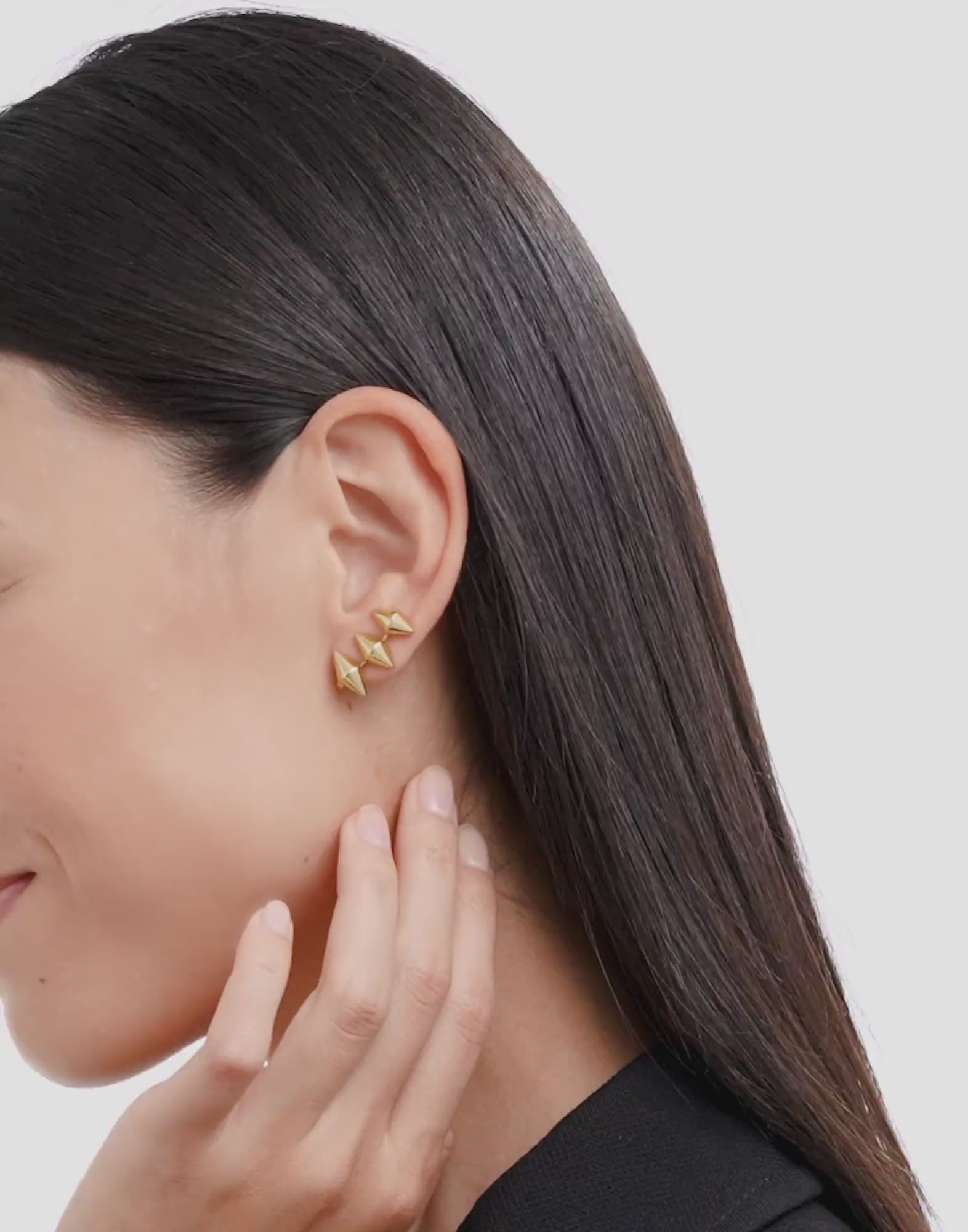 Carave Paris Serpenti Pyramid Gold Single Ear Cuff