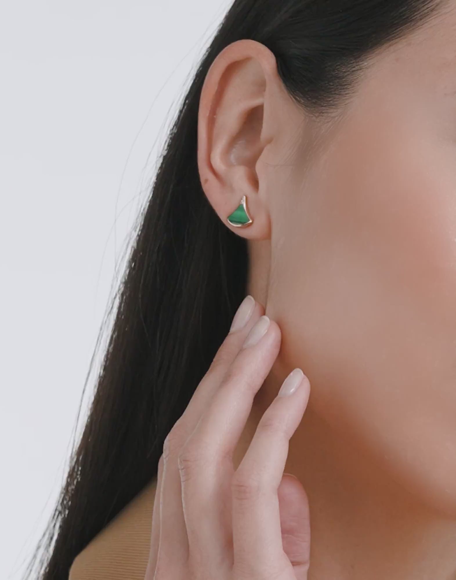 Carave Paris Diva Turquoise Fan Stud Earring in Yellow Gold